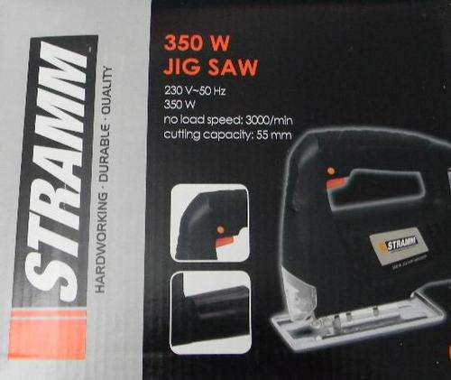 New Jigsaw boxed Think Xmas