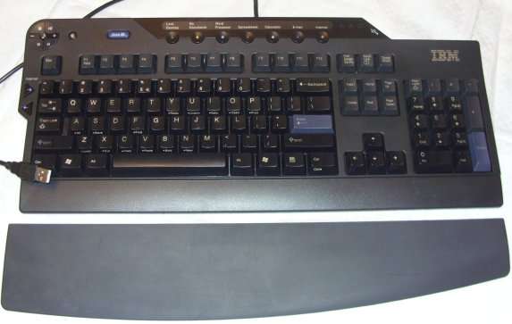 IBM USB keyboard- This keyboard offers a lot - Have a look