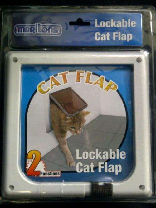 Lockable Cat Flap - SNAP FRIDAY AUCTION - NO RESERVE! R349 Value!!