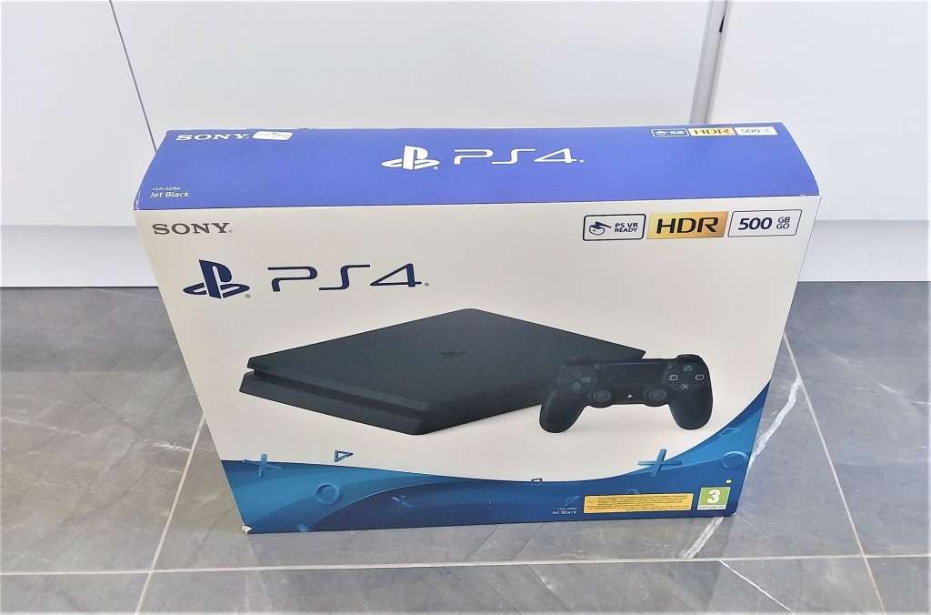 PS4  Console 500GB Slim- 1 controller (Brand new sealed!) CLEARANCE!!!