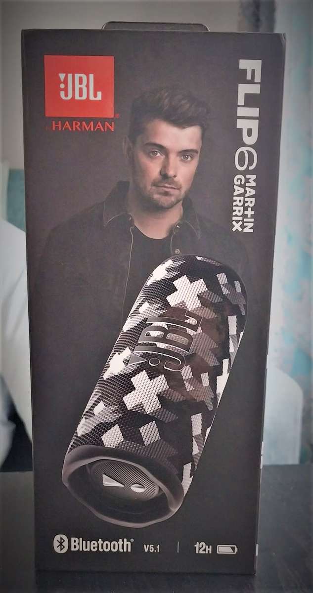JBL Flip 6  Bluetooth Speaker - Martin Garrix edition (Brand new Sealed!!!)