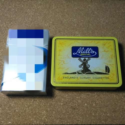 MILLS Cigarette Tin