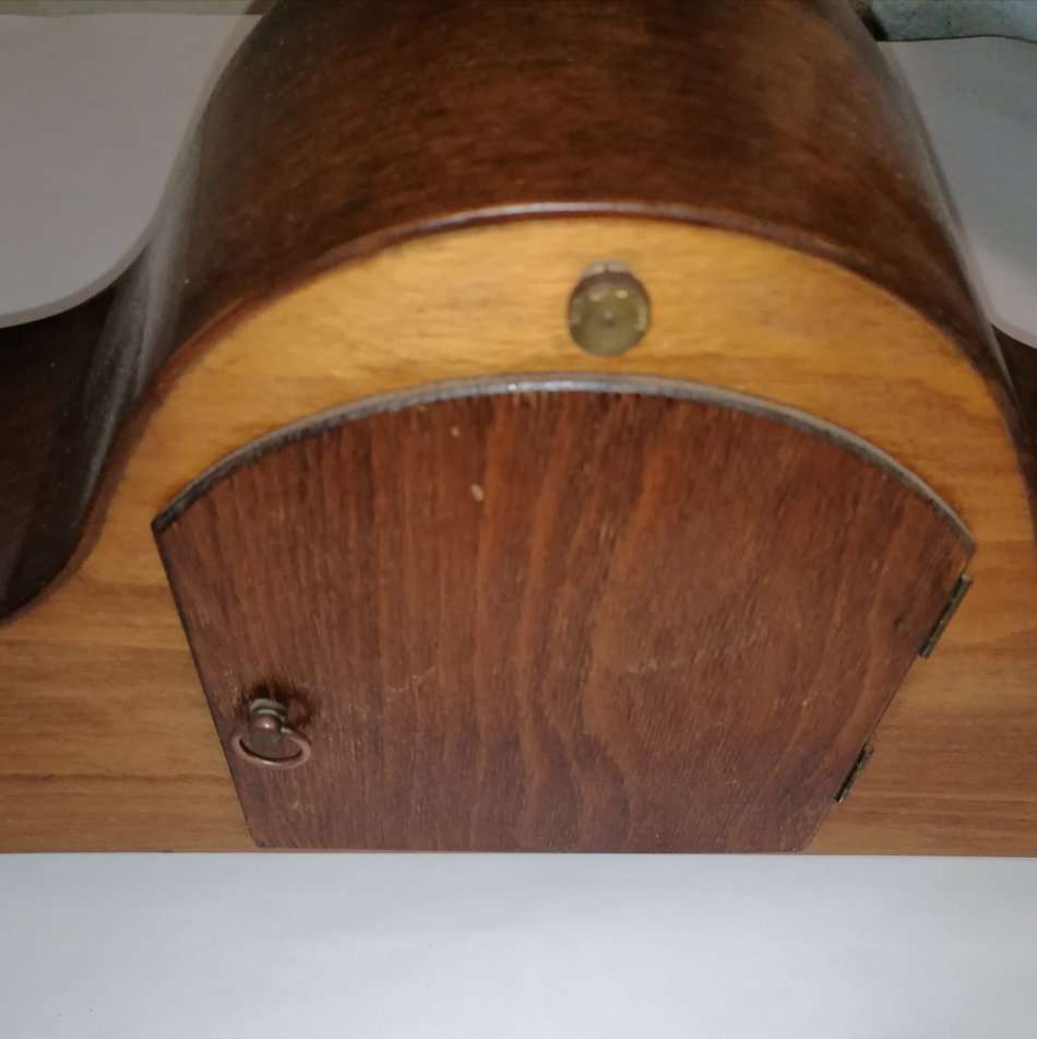 VINTAGE HERMLE 10 DAY MANTLE CLOCK - DESK CLOCK - FIREPLACE CLOCK - BEAUTIFUL CHIME - WORKING