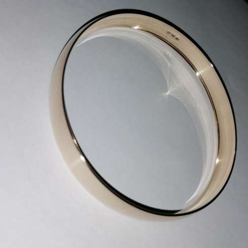 9CT SOLID GOLD BANGLE - VERY GOOD CONDITION - HALLMARKED - FREE SHIPPING