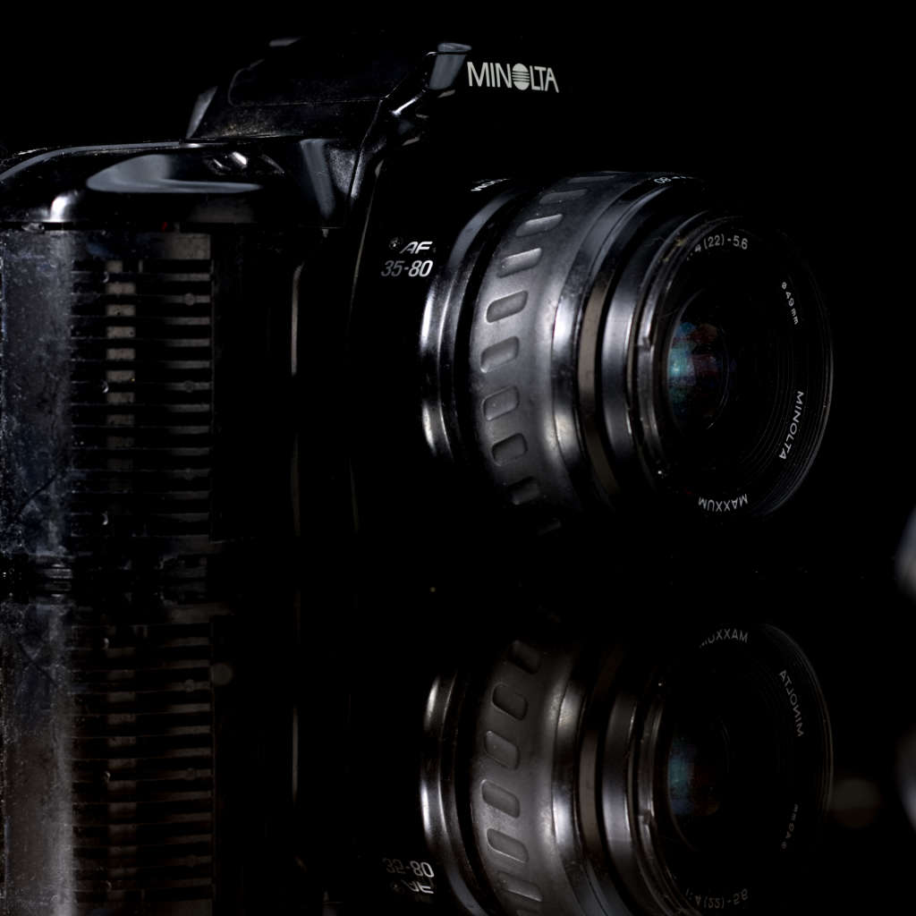 Minolta Dynax 3xi Film Camera - No Battery/35-80mm Lens Included