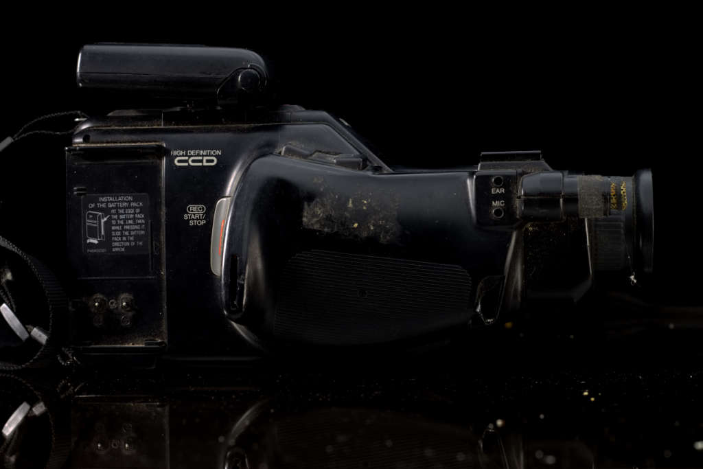 Sanyo VM-D6P 8mm Video Camcorder with Bag Unit only (No charger, No Battery, For Spares)