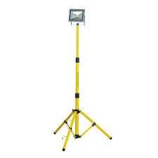 LARGE YELLOW TRIPOD FOR LIGHTING