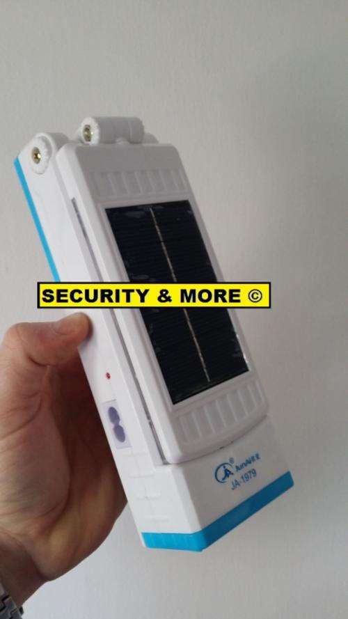 * PRICE SLASHED * 28 LED RE-CHARGABLE ADJUSTABLE EMERGENCY LIGHT WITH BUILT IN SOLAR PANEL