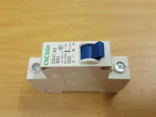 DC CIRCUIT BREAKER 50A |12-100V DC | 800-1000W | SOLAR CIRCUIT BREAKER