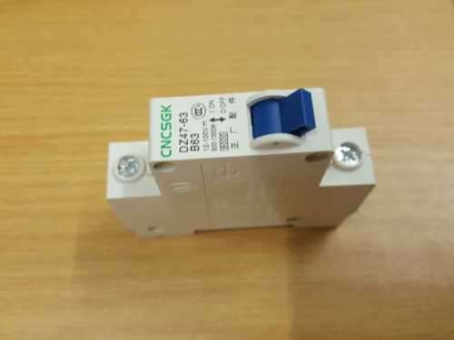 DC CIRCUIT BREAKER 63A |12-100V DC | 800-1000W | SOLAR CIRCUIT BREAKER