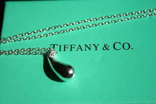 TIFFANY & CO ELSA PERETTI TEARDROP STERLING SILVER PENDANT & CHAIN