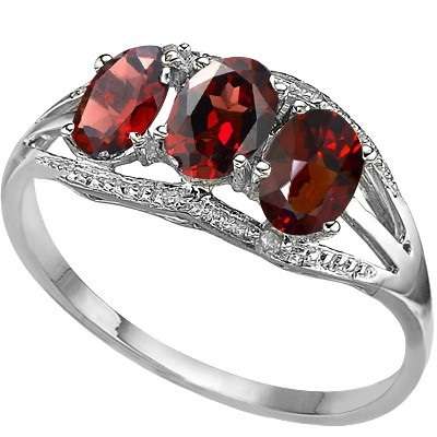 GENUINE GARNET & WHITE DIAMOND RING .925 STERLING SILVER