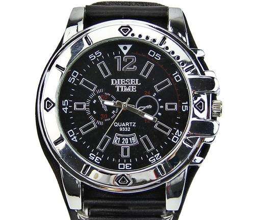 FASHIONABLE MENS  DIESEL TIME QUARTZ WRISTWATCH WITH BIG BLACK DIAL AND WIDE LEATHEROID STRAP