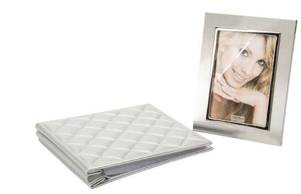 SATIN LINED BOXED QUILTED SILVER PHOTO ALBUM & FRAME SET -  PERFECT WEDDING GIFT