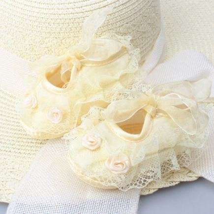 PRE-WALKER ROSEBUD SHOES - LEMON - PERFECT FOR WEDDINGS /CHRISTENINGS 3 - 6 MONTHS