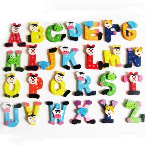 A - Z SET OF 26PC WOODEN LETTER WITH ANIMAL CHARACTERS AND MAGNET TO ATTACH TO BLACKBOARD OR FRIDGE
