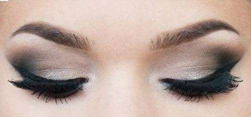 NEW!!!  SET OF 4 EYEBROW SHAPING STENCILS - GET THAT BEAUTY SALON LOOK AT HOME