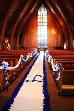 1000 DEEP BLUE SILK  ROSE PETALS - USE FOR PHOTO PROP/TABLE DECOR/ROMANTIC SETTING