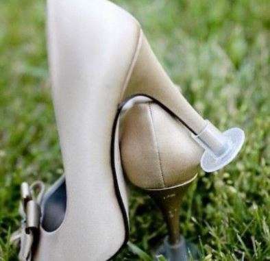 1 PAIR CLEAR SHOE HEEL PROTECTOR - PREVENTS HIGH HEEL SHOES FROM SINKING INTO GRASS OR PAVING