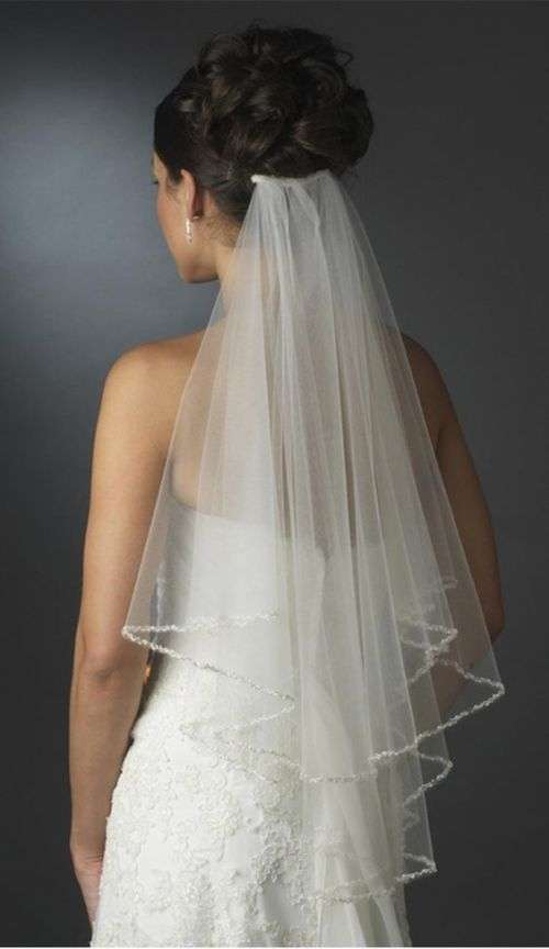 RARE FIND!  1 TIER WHITE ELBOW LENGTH WEDDING BRIDAL VEIL WITH COMB  - CRYSTAL EDGING