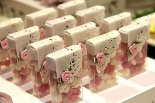 SET OF 100 PCS WHITE MINI PAPER CRAFTING PAPER TO CREATE UNIQUE DIY  INVITATIONS OR CAKE TOPPERS