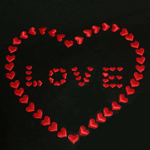 100 BRIGHT RED SATIN PADDED MATERIAL HEARTS - USE FOR TABLE DECOR/ROMANTIC SETTING