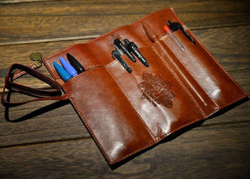 TRENDY RETRO VINTAGE  COSMETIC BRUSH POUCH  OR POCKET PENCIL/ PEN CASE