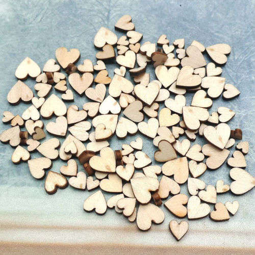 100 x WEDDING DECOR  SHABBY CHIC / RUSTIC / ROMANTIC WOODEN HEARTS FOR TABLE DECOR SCATTERING