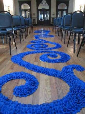 1000 DEEP BLUE SILK  ROSE PETALS - USE FOR PHOTO PROP/TABLE DECOR/ROMANTIC SETTING