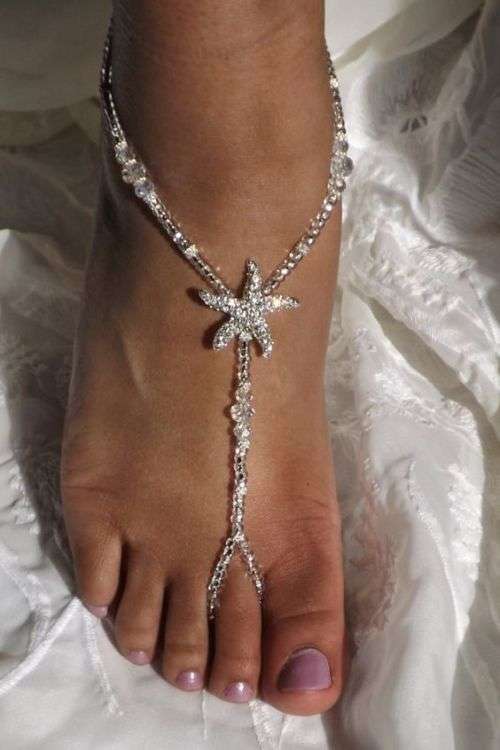 STUNNING ACCESSORY  FOR  BEACH WEDDING - 1 PAIR FAUX PEARL AND STARFISH BAREFOOT SANDALS