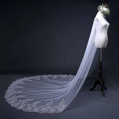 PREMIUM QUALITY LUXURIOUS WHITE 3M  WEDDING VEIL WITH COMB LACE EMBROIDERED BORDER ALSO IN IVORY