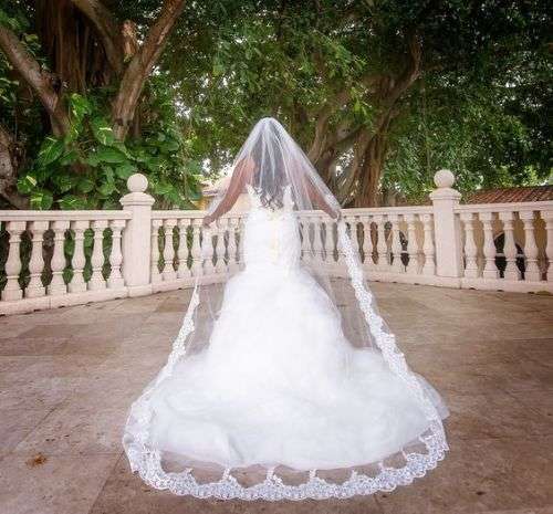 PREMIUM QUALITY LUXURIOUS  WHITE  3M BRIDAL WEDDING VEIL WITH COMB LACE  EDGE - ALSO IN IVORY