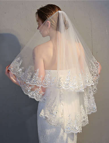 LUXURIOUS AND GORGEOUS  -  WHITE - 1 M 2 TIER  VEIL WITH LACE EDGE - WITH COMB
