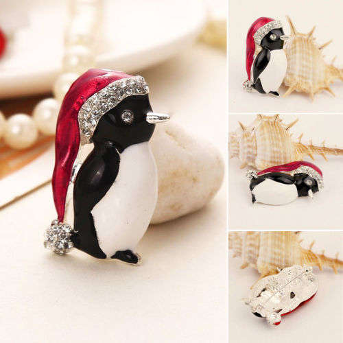 XMAS / CHRISTMAS  BROOCH - CUTE PENGUIN DRESSED UP IN HIS CHRISTMAS HAT WITH CRYSTALS