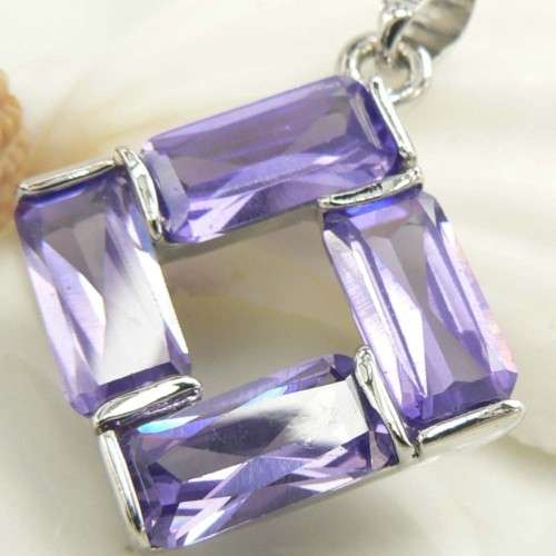 GENUINE AMETHYST QUARTZ  PENDANT  IN HALLMARKED 925 STERLING SILVER