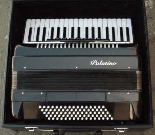 Palatino Piano Accordion [80 Basses]