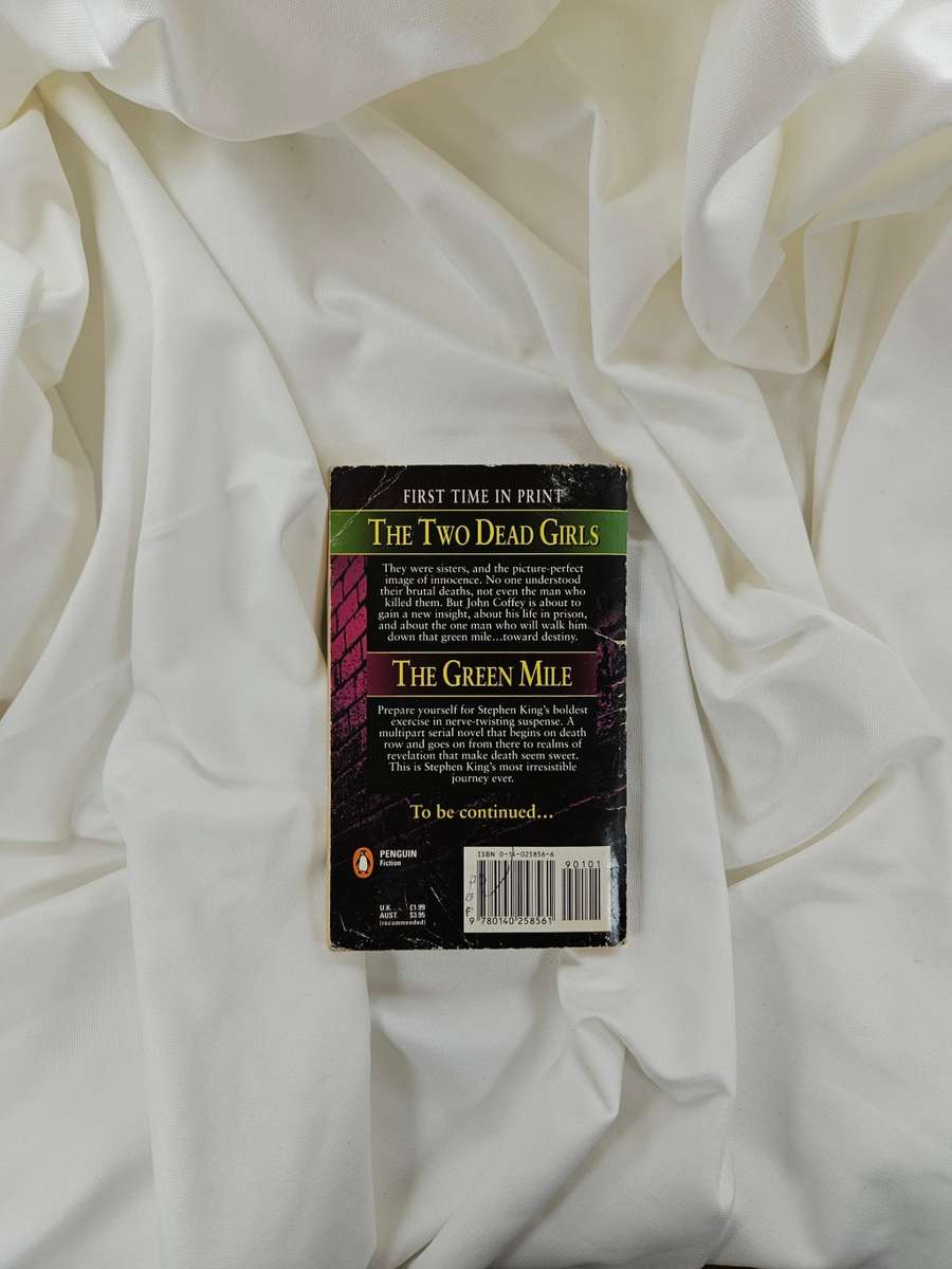 The Green Mile: Part 1 - The Two Dead Girls by Stephen King - Paperback