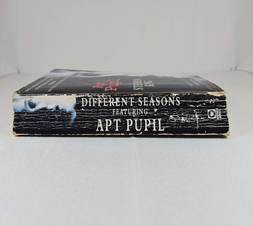 Different Seasons by Stephen King - Paperback