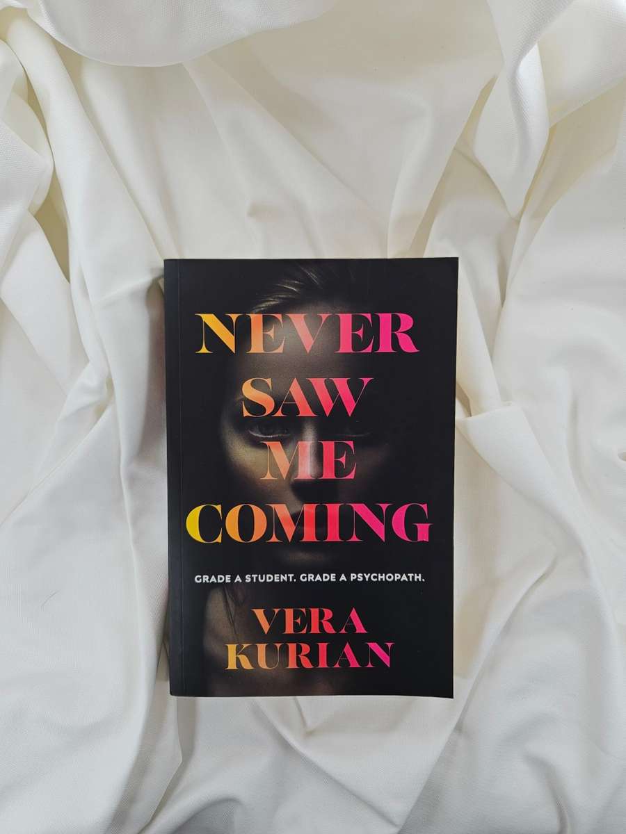 Never Saw Me Coming by Vera Kurian - Paperback