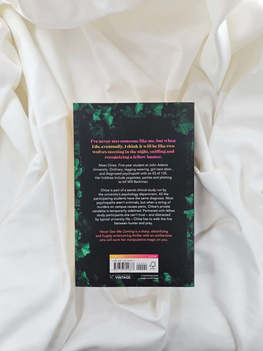 Never Saw Me Coming by Vera Kurian - Paperback