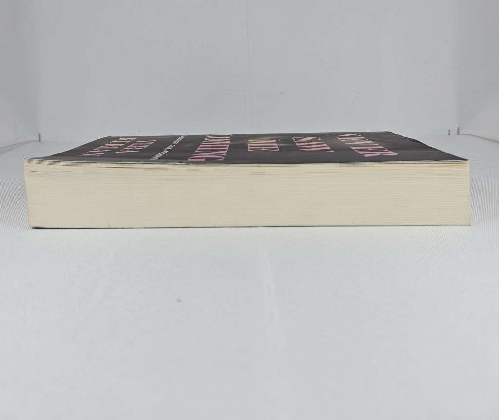 Never Saw Me Coming by Vera Kurian - Paperback