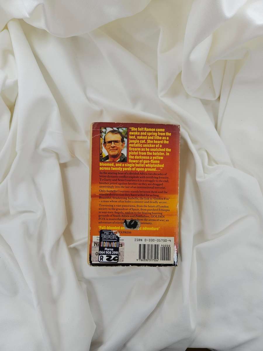 Golden Fox by Wilbur Smith - Paperback