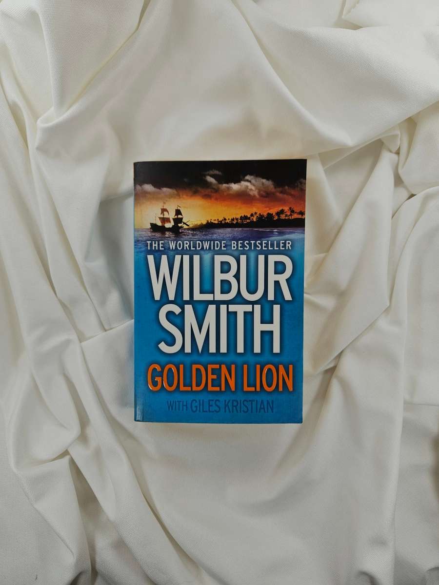 Golden Lion by Wilbur Smith - Paperback