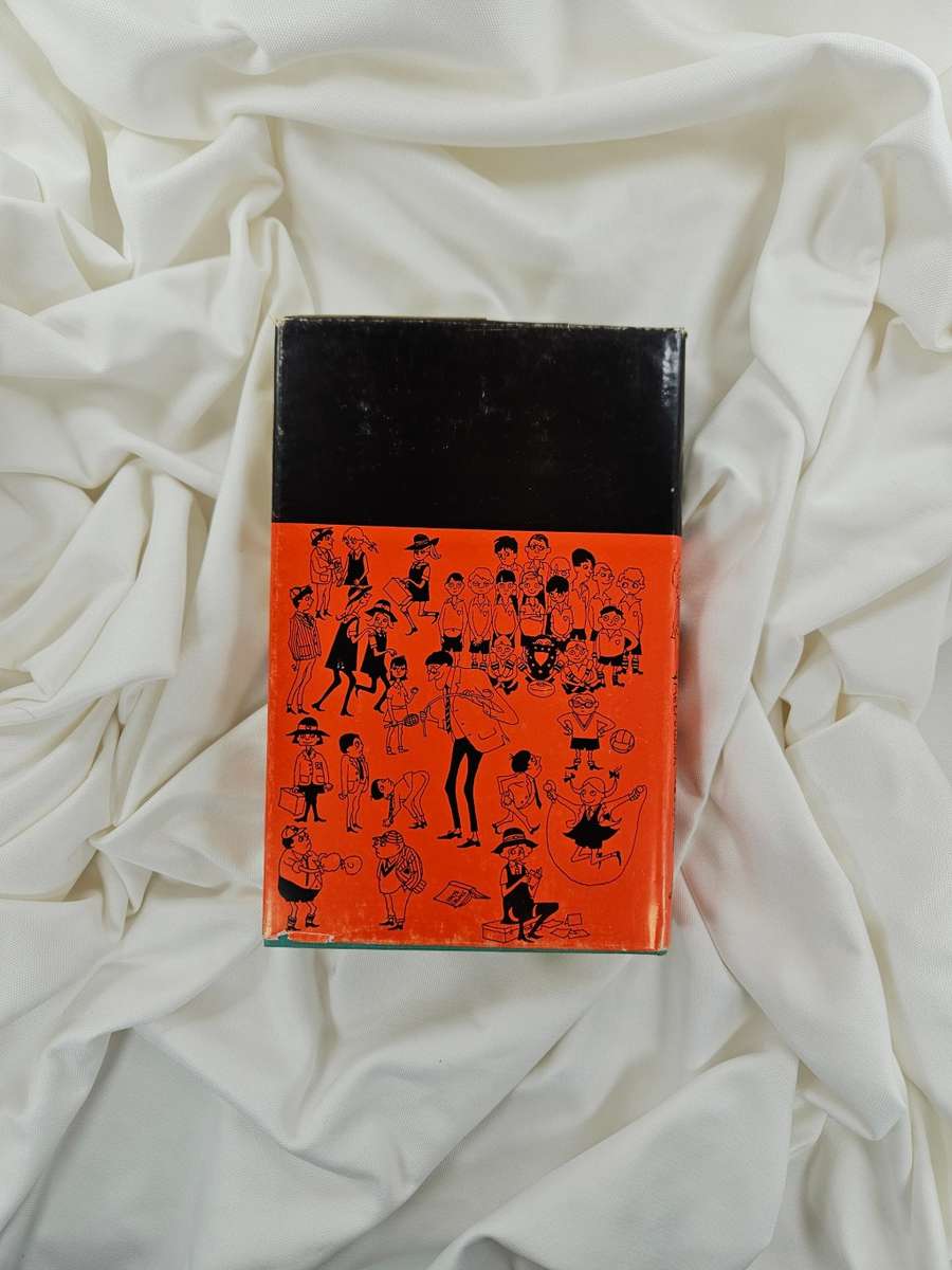 A Blackboard Around my Neck by F.C. Metrowich - Hardback