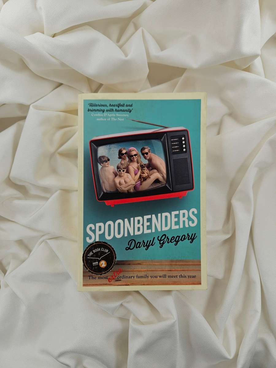 Spoonbenders by Daryl Gregory - Paperback