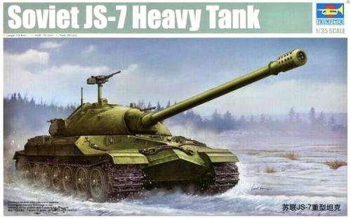 Soviet JS-7 Heavy Tank 1/35 Scale - Plastic Model Kit (TRUMP05586)