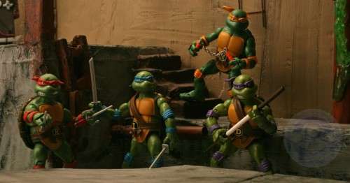 Teenage Mutant Ninja Turtles Figures - 1990 Classic - Includes all 4 Turtles + Display Case (TMNT3)
