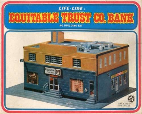 Equitable Trust Co Bank - H0 Scale  (LL01381)(TAS016409)(Life-Like)