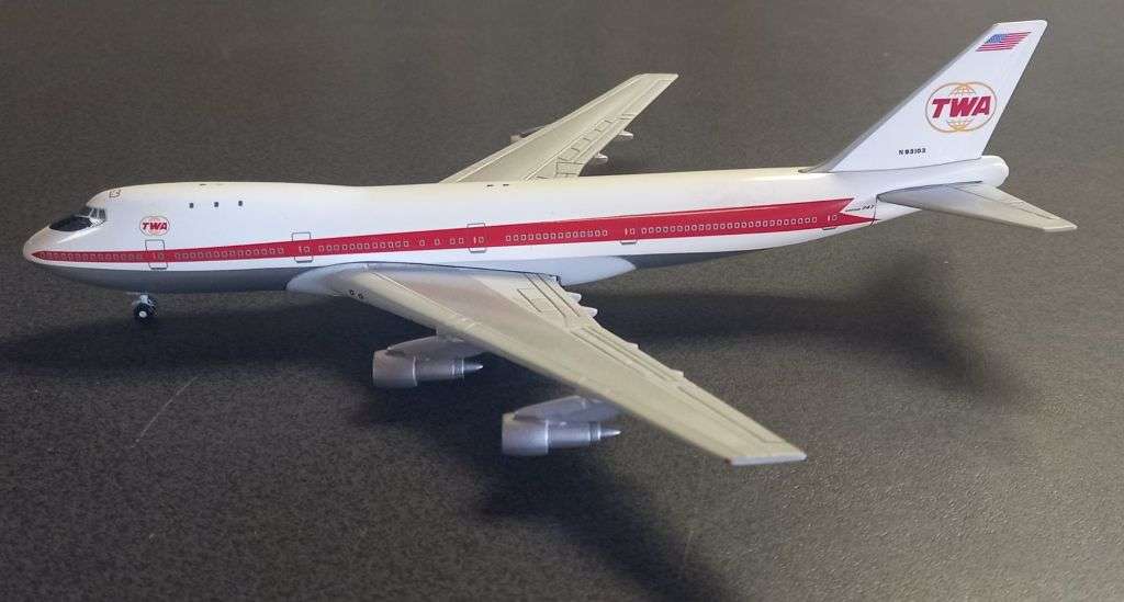 Boeing 747-100 TWA - 1/400 Scale (GJTWA043)(TAS012313)(Gemini Jets)