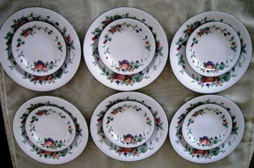 NORITAKE - BURLINGTON GARDEN DINNER SET OF 6 PLATES & SIDE PLATES